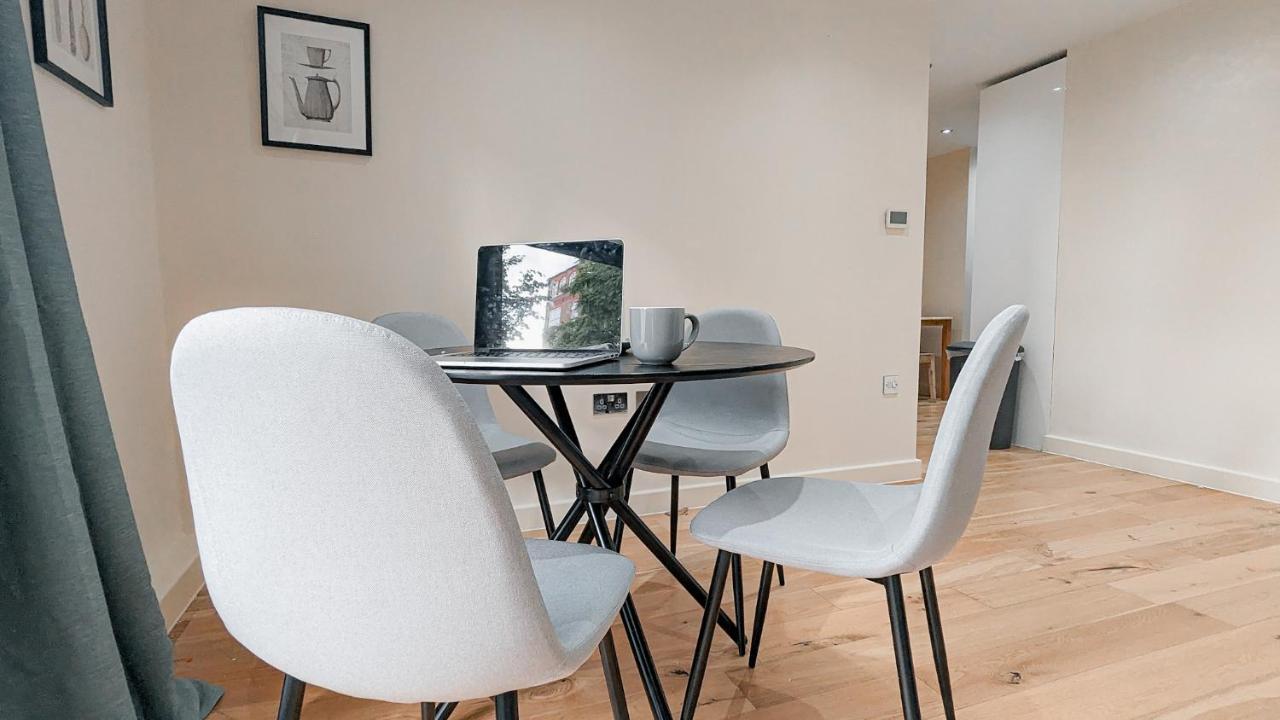 Spacious Apartment In Trendy Hackney 런던 외부 사진